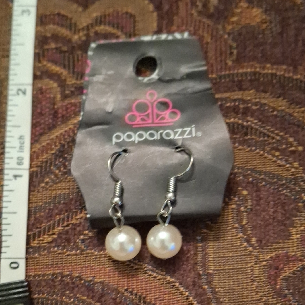 Paparazzi Silver Pearl Earrings